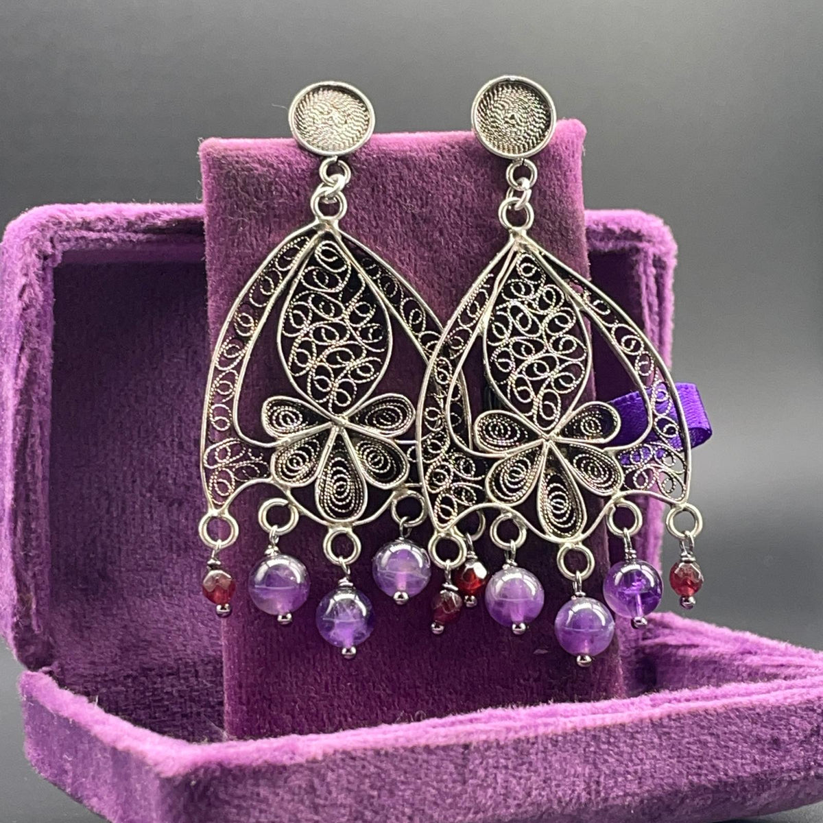 Orecchini in Filigrana d’Argento con Ametista e Granato
