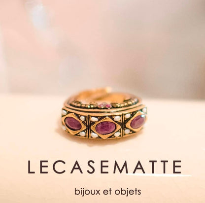 Anello Rinascimento - Anello Artigianale in Ottone Dorato con Rubini, Perline e Swarovski