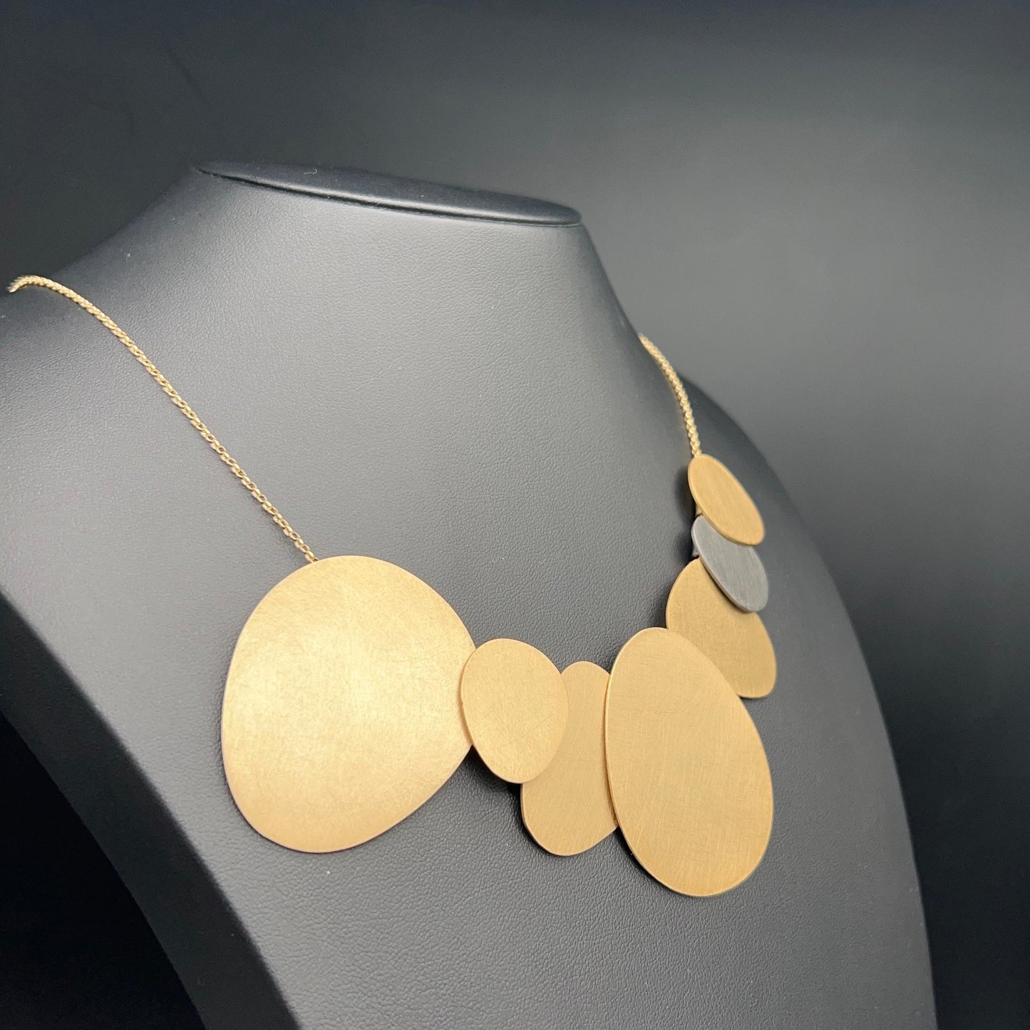Collana Sassi Satinati