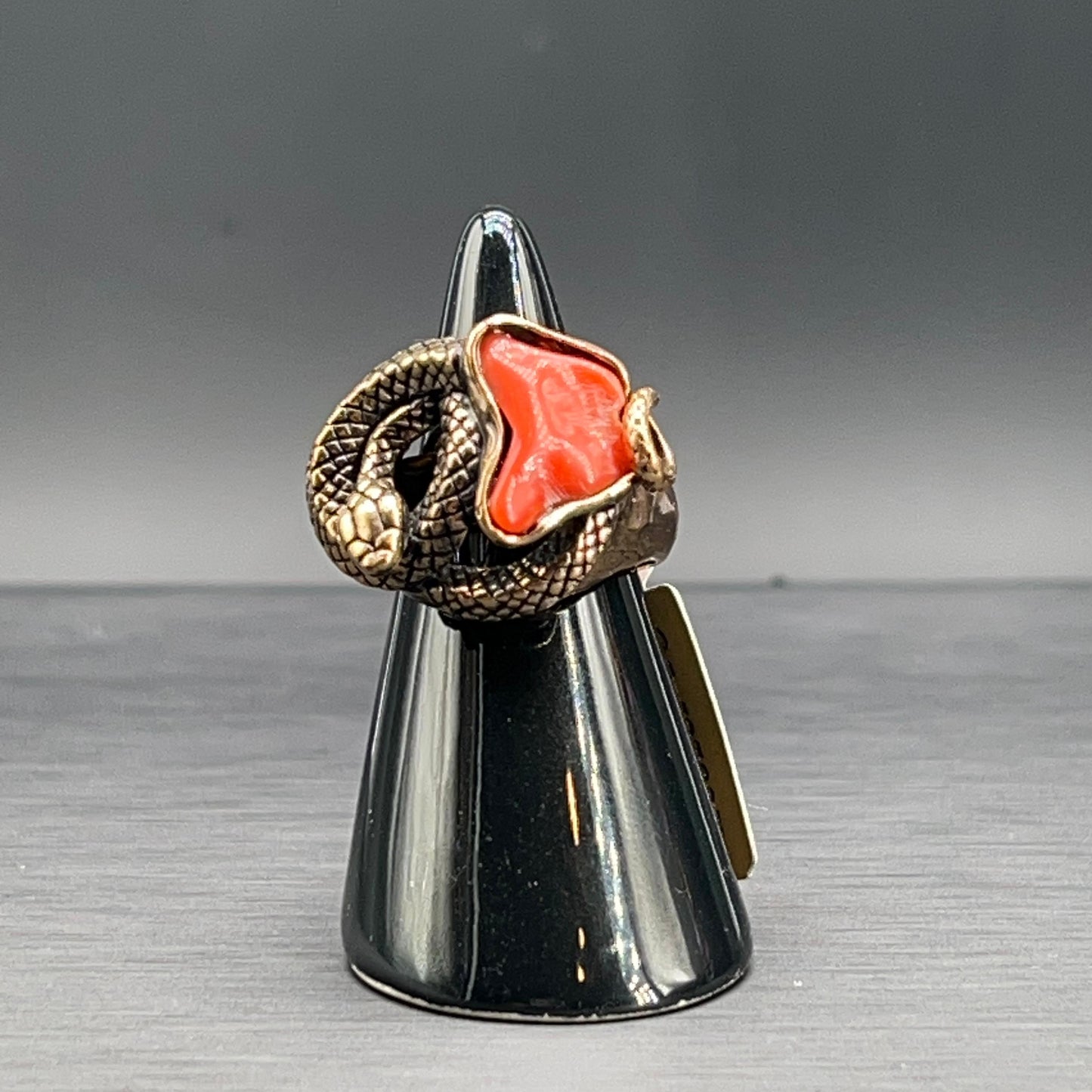 Anello Scultura Rosso Antico