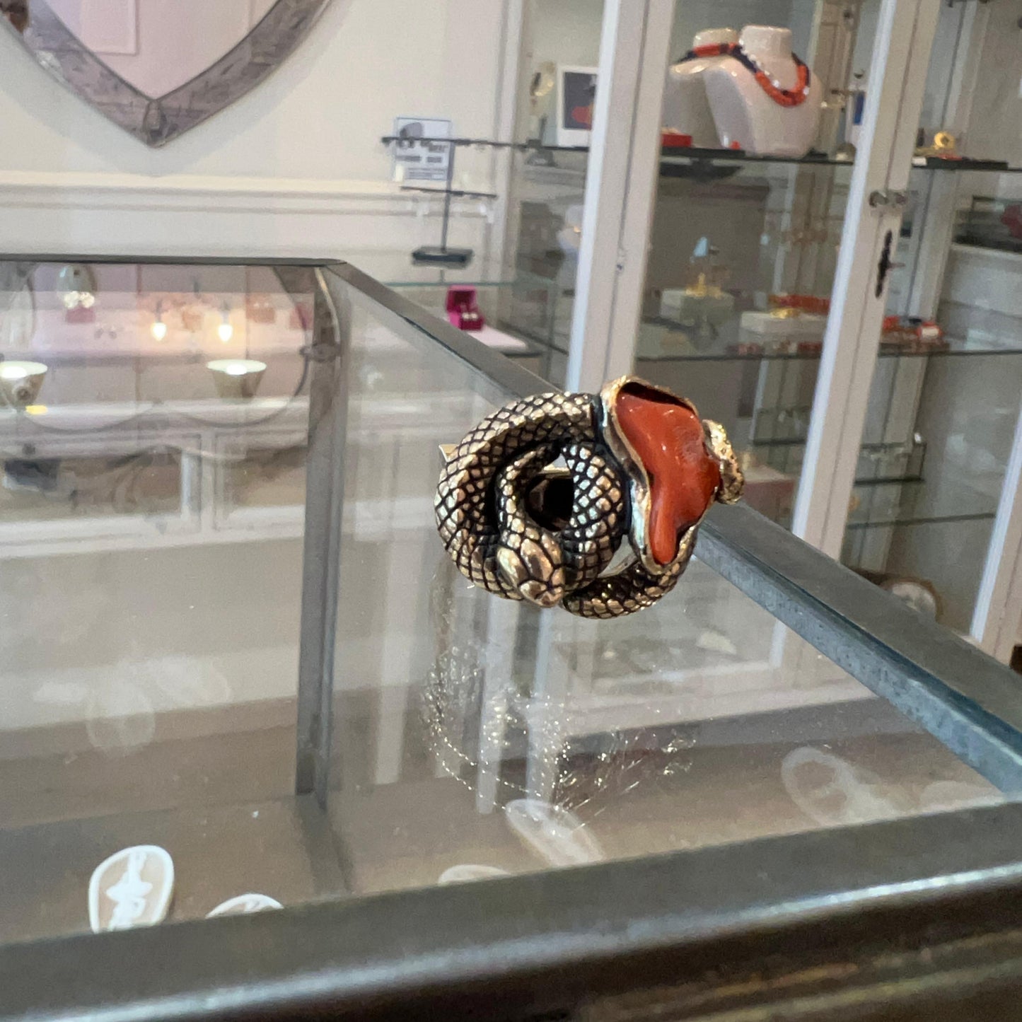 Anello Scultura Rosso Antico