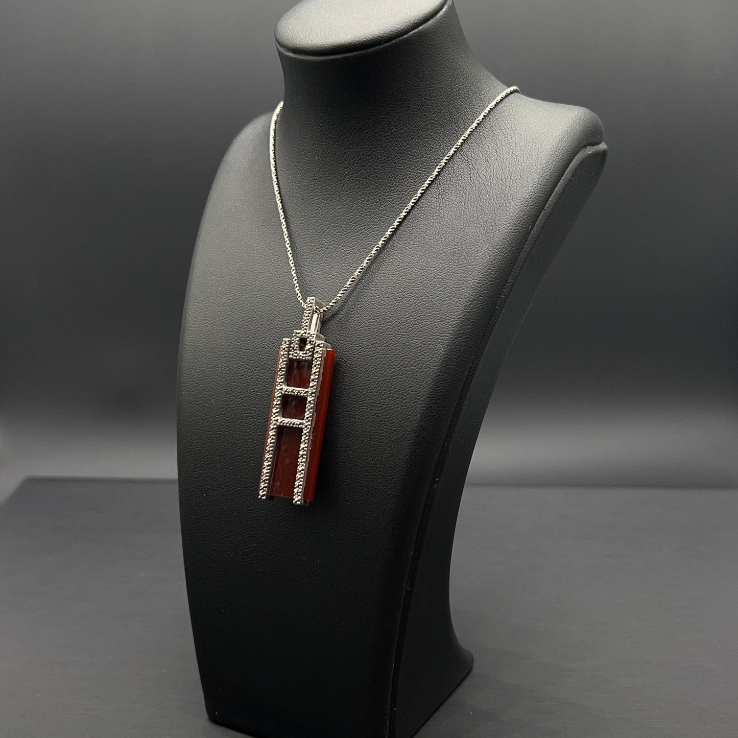 Collana Art Déco con Corniola e Marcassiti