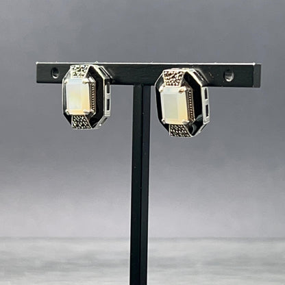 Orecchini Ottagonali in Argento con Smalto Nero e Madreperla