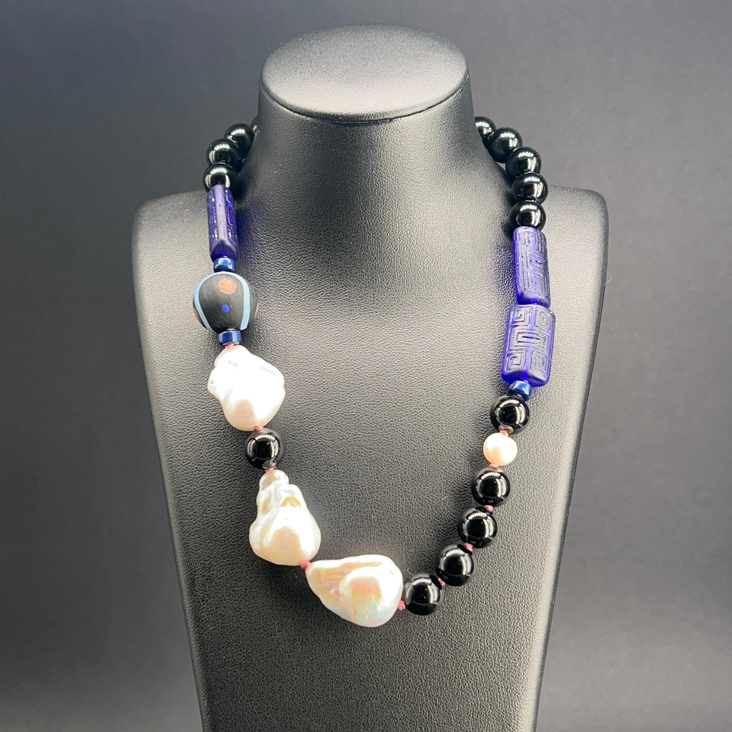 Collana a Nodi con Onice, Perle Scaramazze e Vetro di Murano