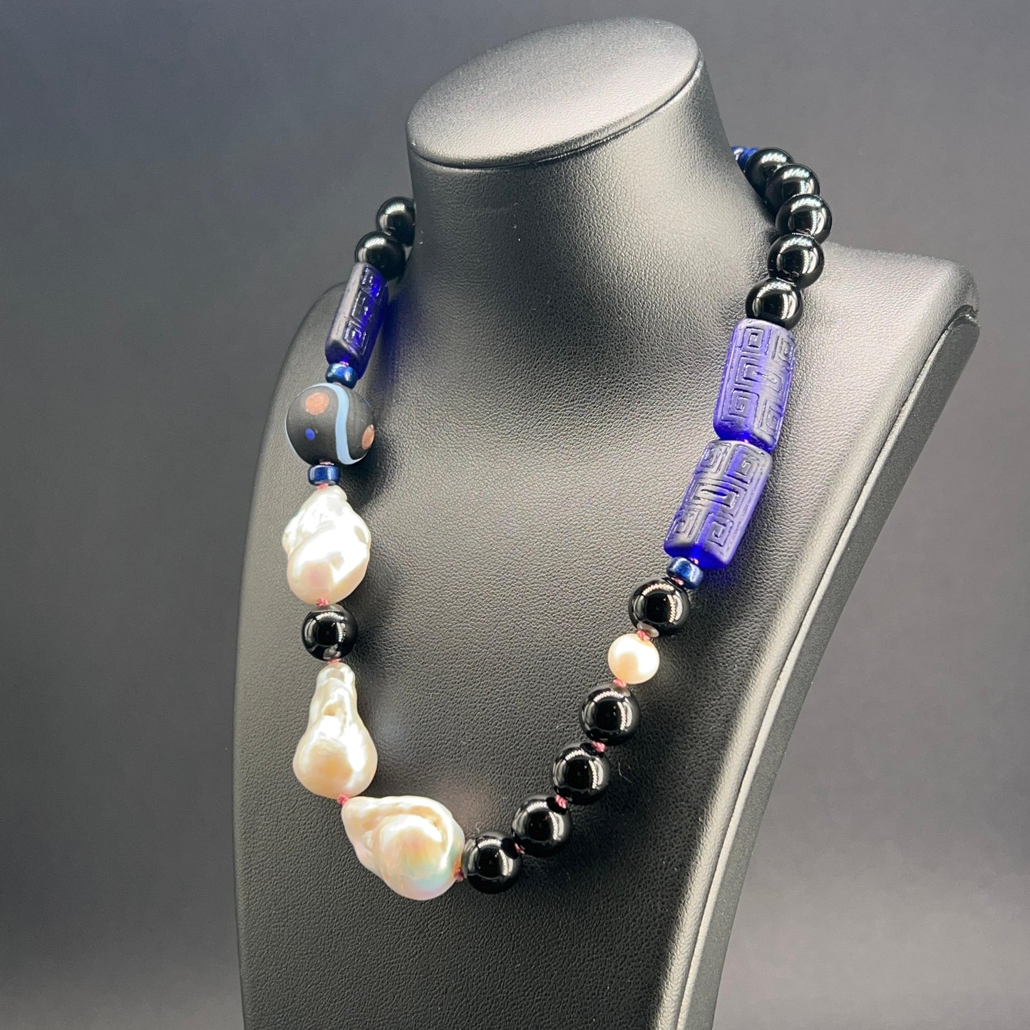 Collana a Nodi con Onice, Perle Scaramazze e Vetro di Murano