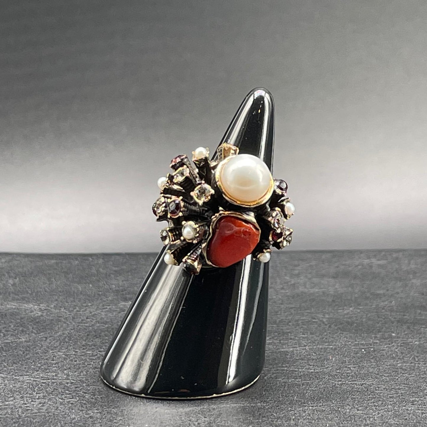 Anello Corallo, Perle Coltivate, Swarovski e Granato