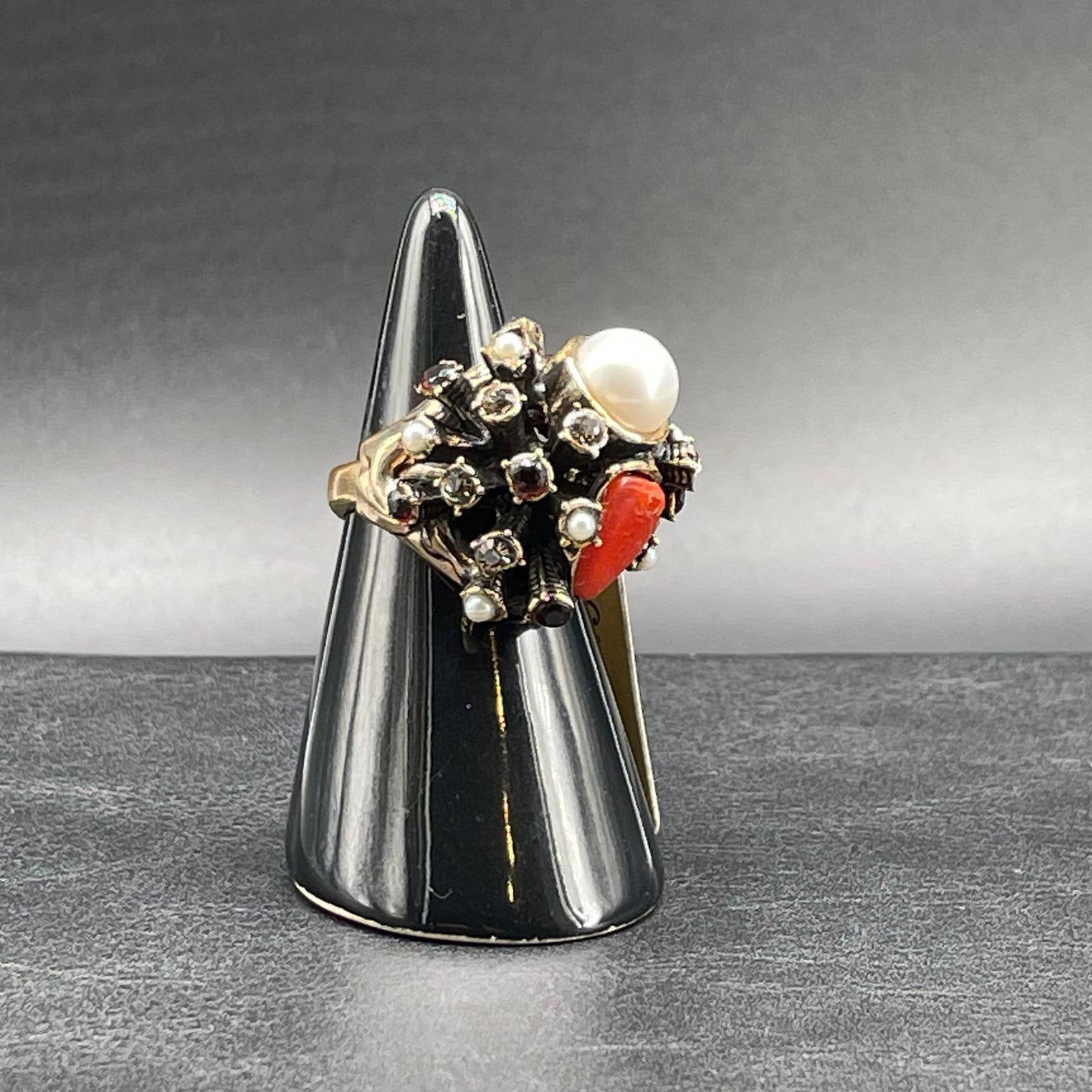 Anello Corallo, Perle Coltivate, Swarovski e Granato