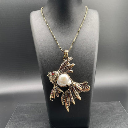 Collana Pesce con Perla Scaramazza e Granato