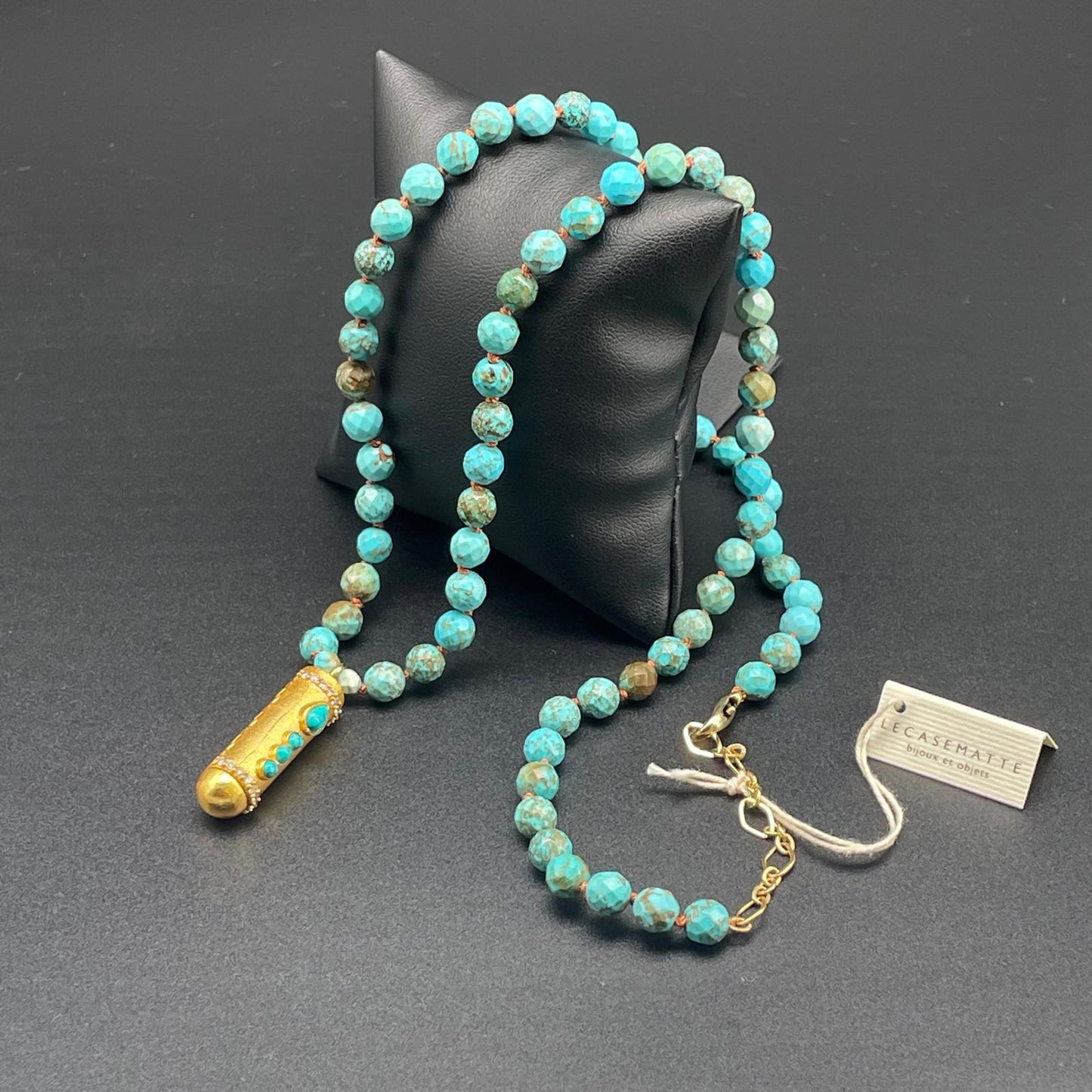 Collana Lunga in Aulite Turchese con Pendente Dorato