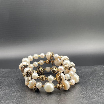 Bracciale Semirigido a Tre Fili con Perle Coltivate