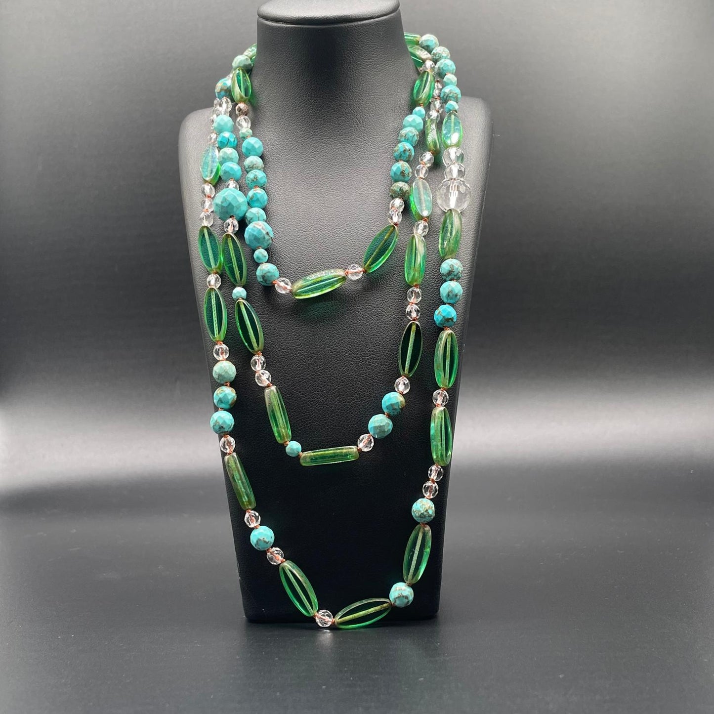 Collana Lunga Aulite Turchese e Perle di Vetro Verdi