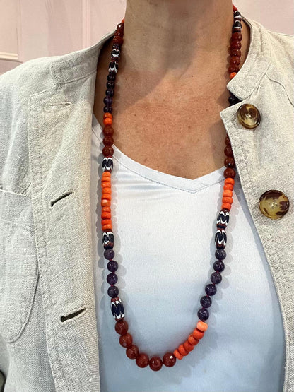 Collana Lunga con Ametista, Corniola e Corallo Bamboo
