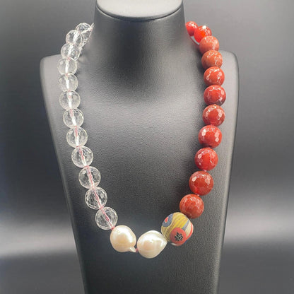 Collana con Cristallo di Rocca, Corniola e Perle Coltivate