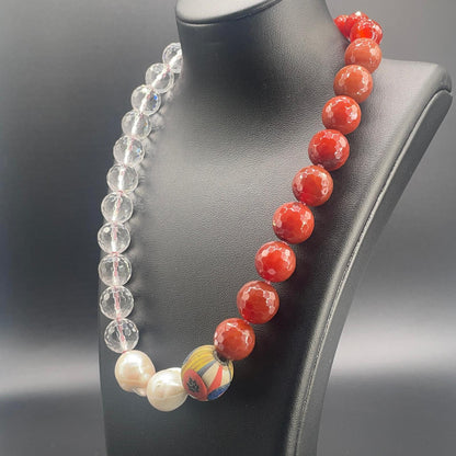 Collana con Cristallo di Rocca, Corniola e Perle Coltivate