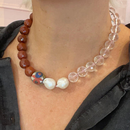 Collana con Cristallo di Rocca, Corniola e Perle Coltivate