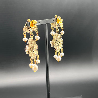 Orecchini Vintage in Ottone Brunito con Perle e Occhio di Tigre