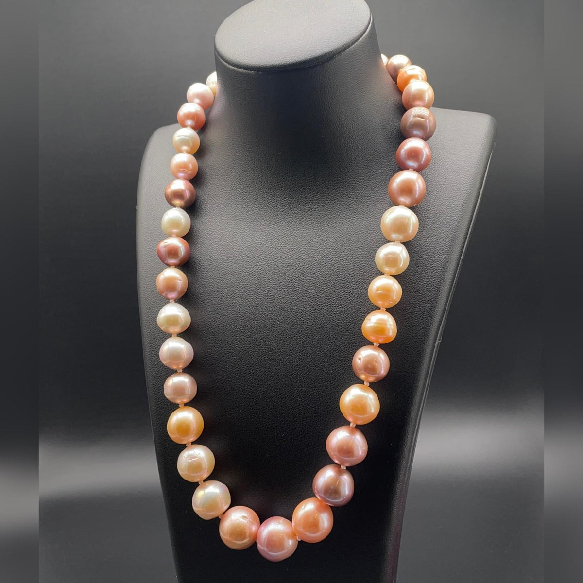 Collana di Perle Coltivate a Scalare