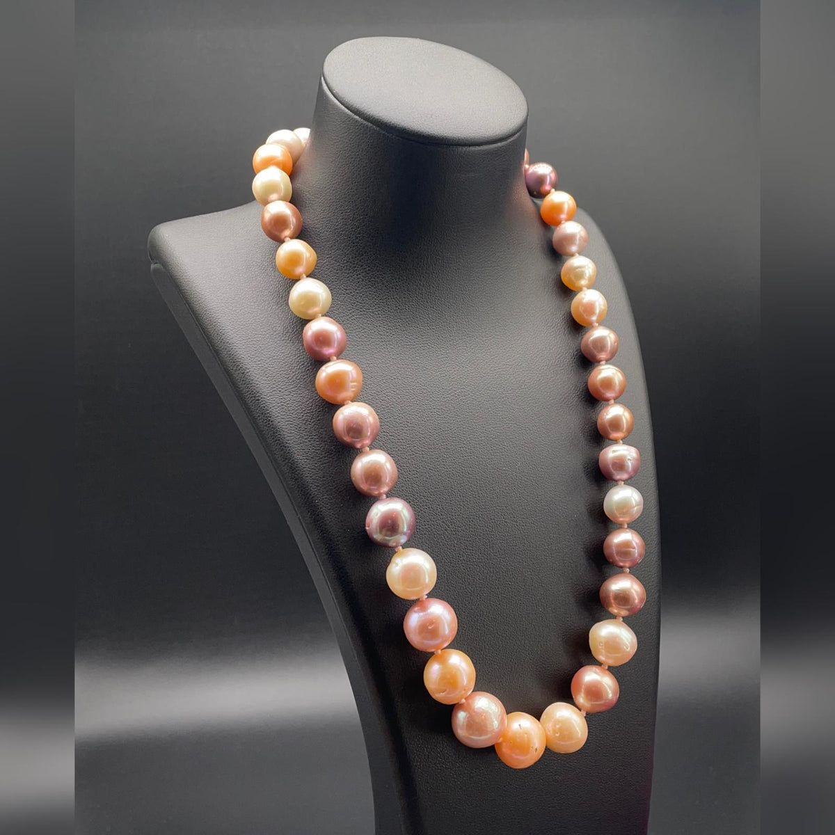 Collana di Perle Coltivate d’Acqua Dolce a Scalare