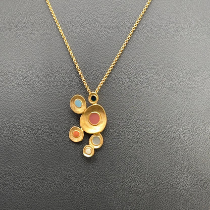 Collana Mosaico Dorato con Pendente a Bolle e Smalti a Fuoco