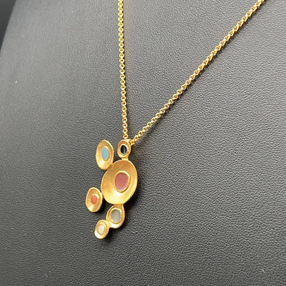 Collana Mosaico Dorato con Pendente a Bolle e Smalti a Fuoco