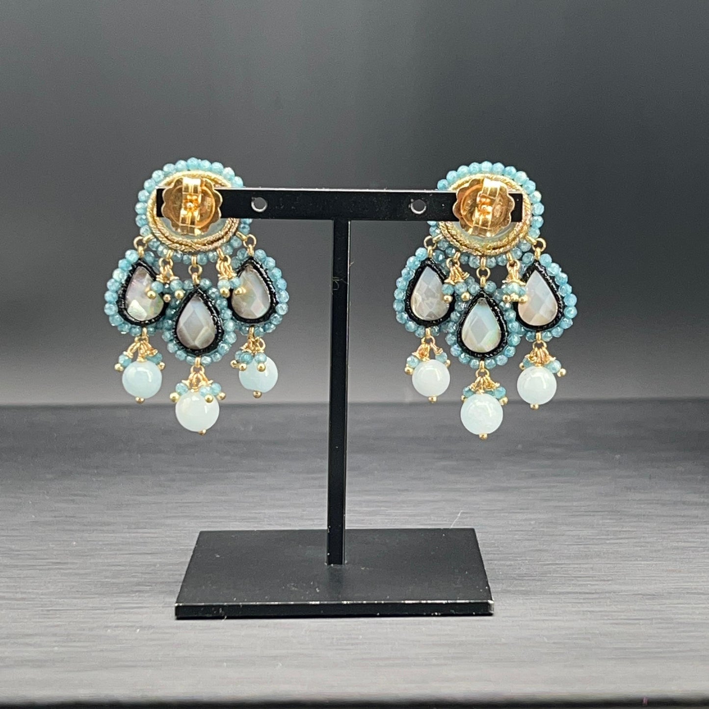 Orecchini Madreperla Azzurra