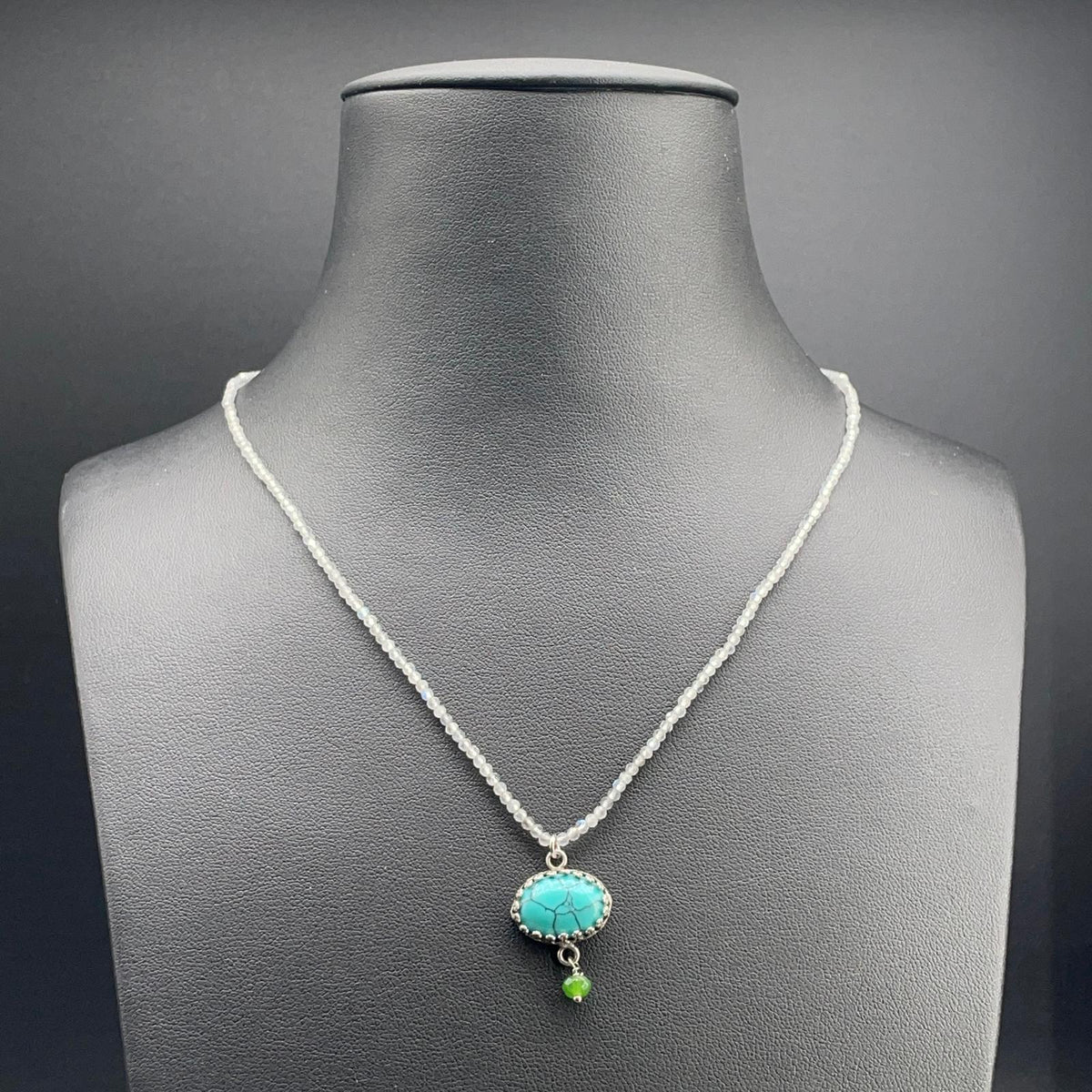 Collana BonBon in labradorite e pendente turchese – foto 1