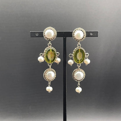 Orecchini BonBon argento 925 con perle coltivate e paste vitree verdi, vista 7