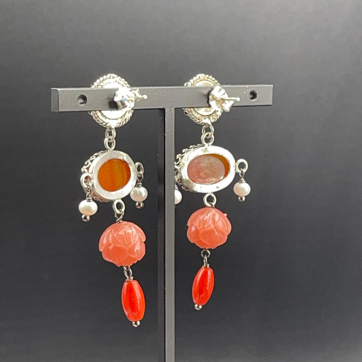 Orecchini BonBon in argento 925 con perle coltivate e pietre dure arancio, vista 5