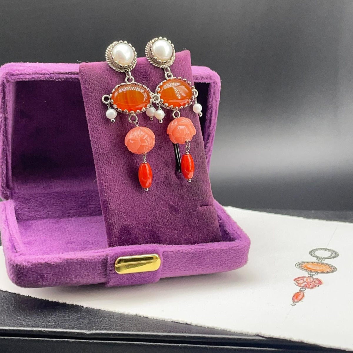 Orecchini BonBon in argento 925 con perle coltivate e pietre dure arancio, vista 8